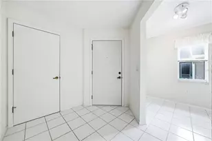 396 S Chartley Ct, Sarasota, FL 34232 - Photo 7