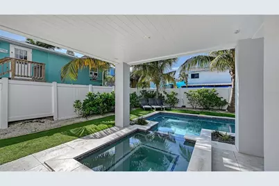 2206 Avenue A, Bradenton Beach, FL 34217 - Photo 57