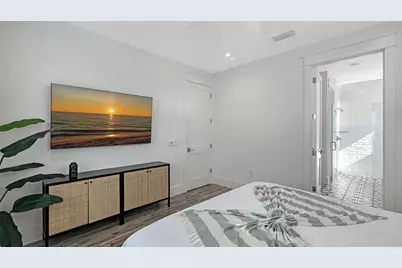 2206 Avenue A, Bradenton Beach, FL 34217 - Photo 27