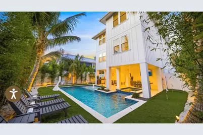 2206 Avenue A, Bradenton Beach, FL 34217 - Photo 1