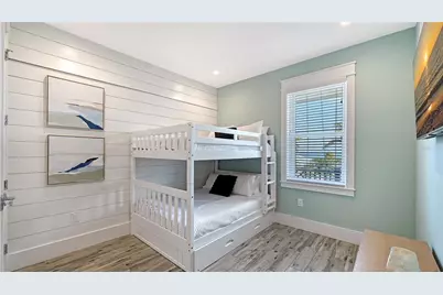 2206 Avenue A, Bradenton Beach, FL 34217 - Photo 31