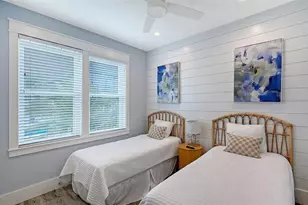 2206 Ave A, Bradenton Beach, FL 34217 - Photo 23