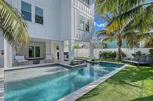 2206 Avenue A, Bradenton Beach, FL 34217 - Photo 5