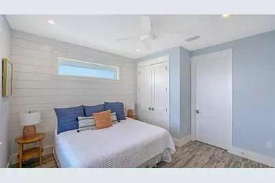 2206 Avenue A, Bradenton Beach, FL 34217 - Photo 31