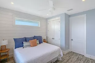 2206 Ave A, Bradenton Beach, FL 34217 - Photo 31