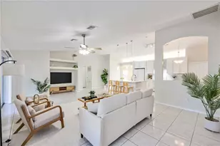 925 NE 4th Ave, Cape Coral, FL 33909 - Photo 7
