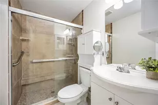 925 NE 4th Ave, Cape Coral, FL 33909 - Photo 17
