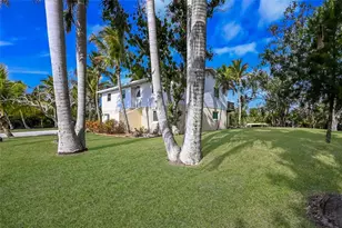 898 Bayshore Dr, Terra Ceia, FL 34250 - Photo 41