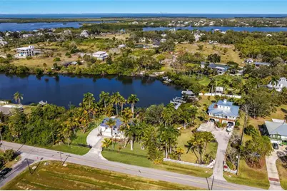 898 Bayshore Drive, Terra Ceia, FL 34250 - Photo 31