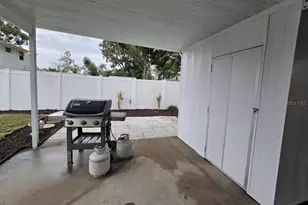 2442 Wood St, Sarasota, FL 34237 - Photo 29
