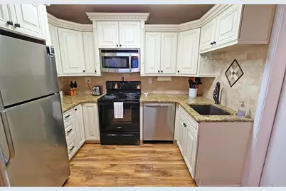 2442 Wood Street, Sarasota, FL 34237 - Photo 9