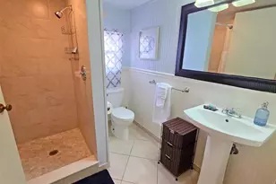 2442 Wood St, Sarasota, FL 34237 - Photo 19
