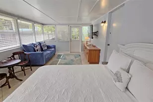 2442 Wood St, Sarasota, FL 34237 - Photo 23