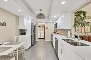 5448 Crestlake Blvd, Sarasota, FL 34233 - Photo 11