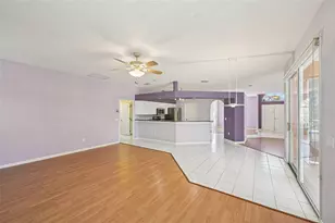 7310 38th Ct E, Sarasota, FL 34243 - Photo 7