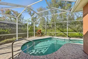 7310 38th Ct E, Sarasota, FL 34243 - Photo 37