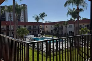 10375 Paradise Blvd, Treasure Island, FL 33706 - Photo 45