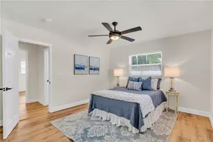 1825 Shore Acres Blvd NE, Saint Petersburg, FL 33703 - Photo 13