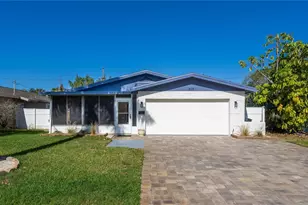 1825 Shore Acres Blvd NE, Saint Petersburg, FL 33703 - Photo 1