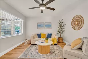 1825 Shore Acres Blvd NE, Saint Petersburg, FL 33703 - Photo 7