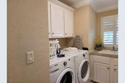 3213 Pink Oak Terrace, Sarasota, FL 34237 - Photo 37