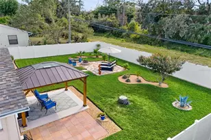 5852 Whistlewood Cir, Sarasota, FL 34232 - Photo 5