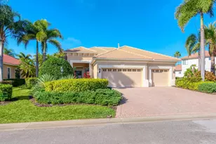 13911 Siena Loop, Lakewood Ranch, FL 34202 - Photo 3