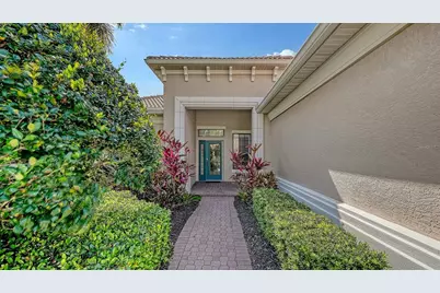 13911 Siena Loop, Lakewood Ranch, FL 34202 - Photo 5