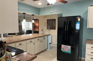 1814 Columbine Pl, Sun City Center, FL 33573 - Photo 7