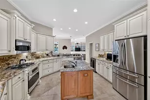 404 Partridge Cir, Sarasota, FL 34236 - Photo 13