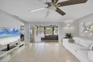 2927 Webber St, Sarasota, FL 34239 - Photo 3
