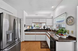 5729 Garden Lakes Palm, Bradenton, FL 34203 - Photo 17