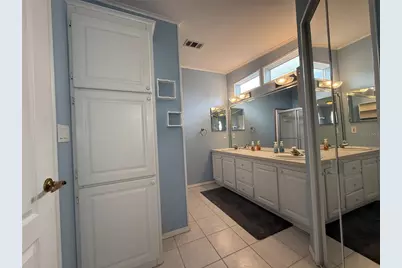 8466 Imperial Circle, Palmetto, FL 34221 - Photo 17