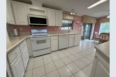 8466 Imperial Circle, Palmetto, FL 34221 - Photo 7