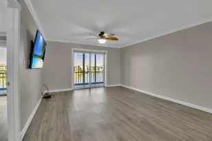 3484 Lake Bayshore Dr, Bradenton, FL 34205 - Photo 11