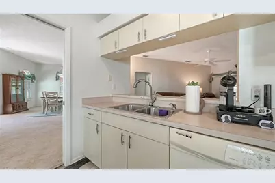 4977 Tamarack Trail, Venice, FL 34293 - Photo 17