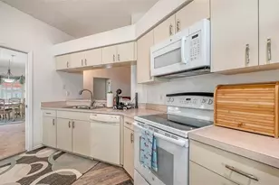 4977 Tamarack Trail, Venice, FL 34293 - Photo 19