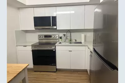 1540 Glen Oaks Drive E #B222, Sarasota, FL 34232 - Photo 9