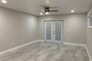 1742 8th St, Sarasota, FL 34236 - Photo 5