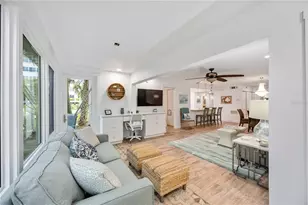 1166 W Peppertree Dr, Sarasota, FL 34242 - Photo 11