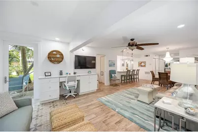 1166 W Peppertree Drive #112D, Sarasota, FL 34242 - Photo 13