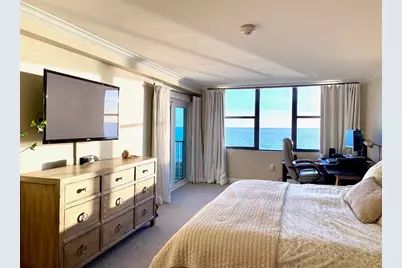 2675 Gulf Of Mexico Drive #302, Longboat Key, FL 34228 - Photo 7