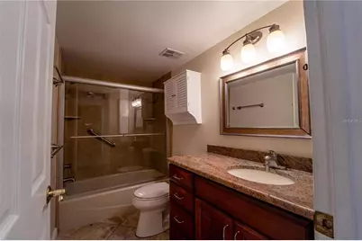 4802 Kestral Park Circle #22, Sarasota, FL 34231 - Photo 9