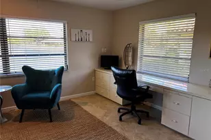 5581 Golf Pointe Dr, Sarasota, FL 34243 - Photo 19