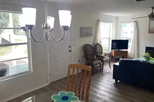 3813 59th Ave W, Bradenton, FL 34210 - Photo 7