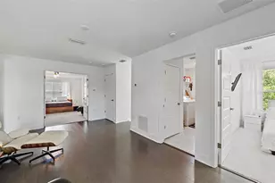 2587 Temple St, Sarasota, FL 34239 - Photo 23