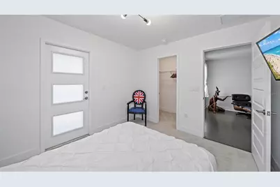 2587 Temple Street, Sarasota, FL 34239 - Photo 33