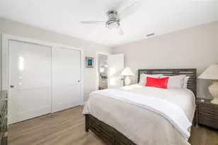 5247 Carmilfra Dr, Sarasota, FL 34231 - Photo 25