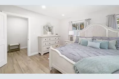 5247 Carmilfra Drive, Sarasota, FL 34231 - Photo 21