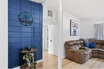 4643 Brooksdale Drive, Sarasota, FL 34232 - Photo 3